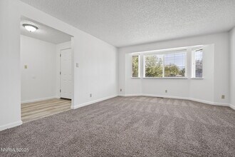 600 Silver Lace Blvd in Fernley, NV - Building Photo - Building Photo
