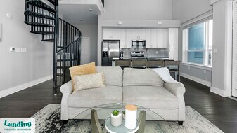 1810 Bertha St, Unit 402 in Jacksonville, FL - Building Photo