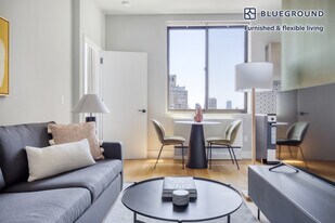 101 E 10th St in New York, NY - Building Photo