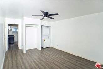 1522 N Harvard Blvd in Los Angeles, CA - Foto de edificio - Building Photo