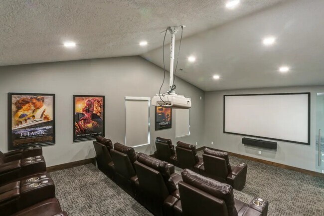 Sterling Pointe Apartments
