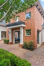 Riverwood Apartments in Conroe, TX - Foto de edificio - Building Photo