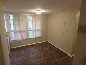 1419 SW Caledon St in Topeka, KS - Building Photo - Building Photo