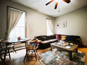 1092 18th Ave SE in Minneapolis, MN - Building Photo - Building Photo