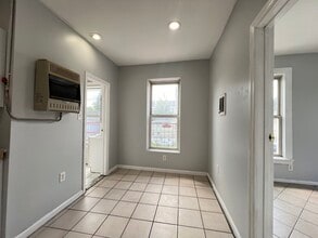 31 William St, Unit 3L in Belleville, NJ - Building Photo - Building Photo