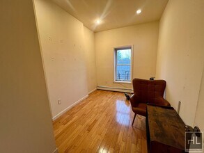 256 Marcus Garvey Blvd in Brooklyn, NY - Building Photo - Building Photo