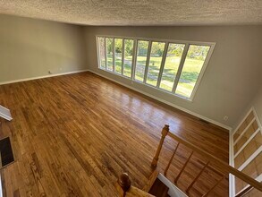 1516 Schuff Ln in Louisville, KY - Building Photo - Building Photo
