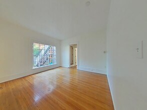 247 NW 11th St in Corvallis, OR - Building Photo - Building Photo