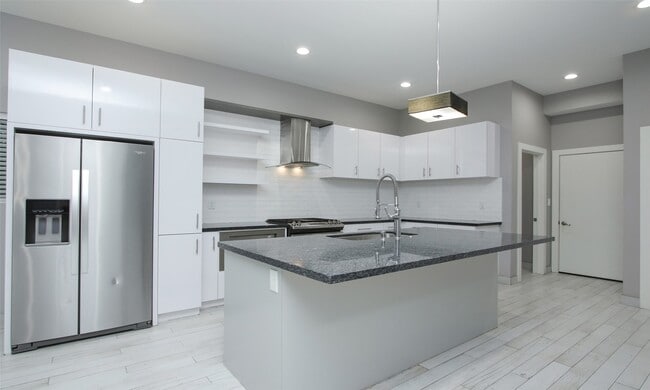 property at 309 E 43rd St