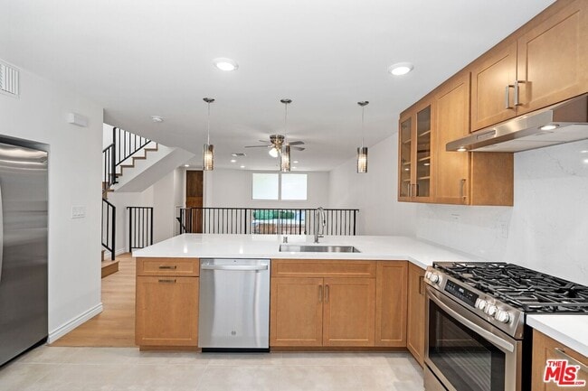 property at 5238 Newcastle Ave