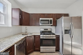 1525 S Taylor St in Philadelphia, PA - Building Photo - Building Photo