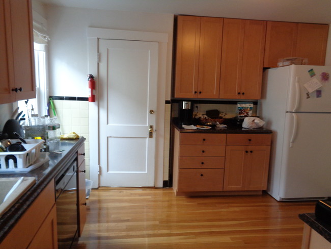 529 School St, Unit 1