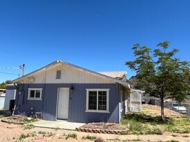 10025 N 14th St in Phoenix, AZ - Building Photo