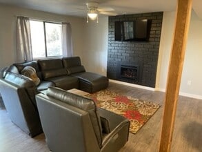 2314 S Carnine Ct, Unit Apartment Home in Spokane Valley, WA - Foto de edificio - Building Photo