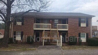 1506 Ascent Trail NW in Huntsville, AL - Building Photo