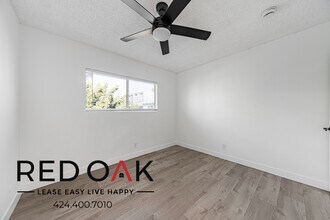 5119 Fountain Ave in Los Angeles, CA - Foto de edificio - Building Photo