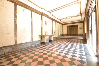 3265 Bainbridge Avenue in Bronx, NY - Building Photo - Lobby