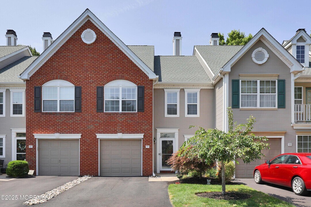 94 Tarpon Dr in Sea Girt, NJ - Building Photo