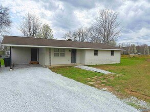 1778 Bobo Section Rd in Hazel Green, AL - Building Photo - Building Photo