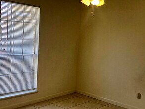 6633 Amposta Dr in El Paso, TX - Building Photo - Building Photo