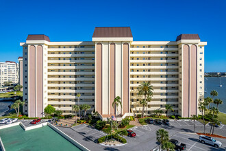 Continental House at Sea Towers in St. Petersburg, FL - Building Photo - Building Photo