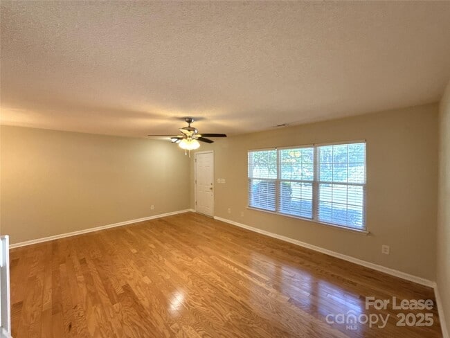 10879 Holly Ridge Blvd in Charlotte, NC - Building Photo - Building Photo