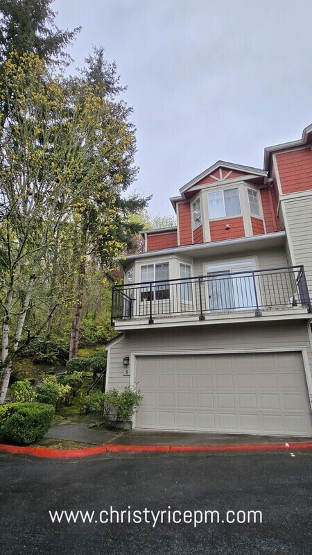 2628 139th Ave SE in Bellevue, WA - Building Photo - Building Photo