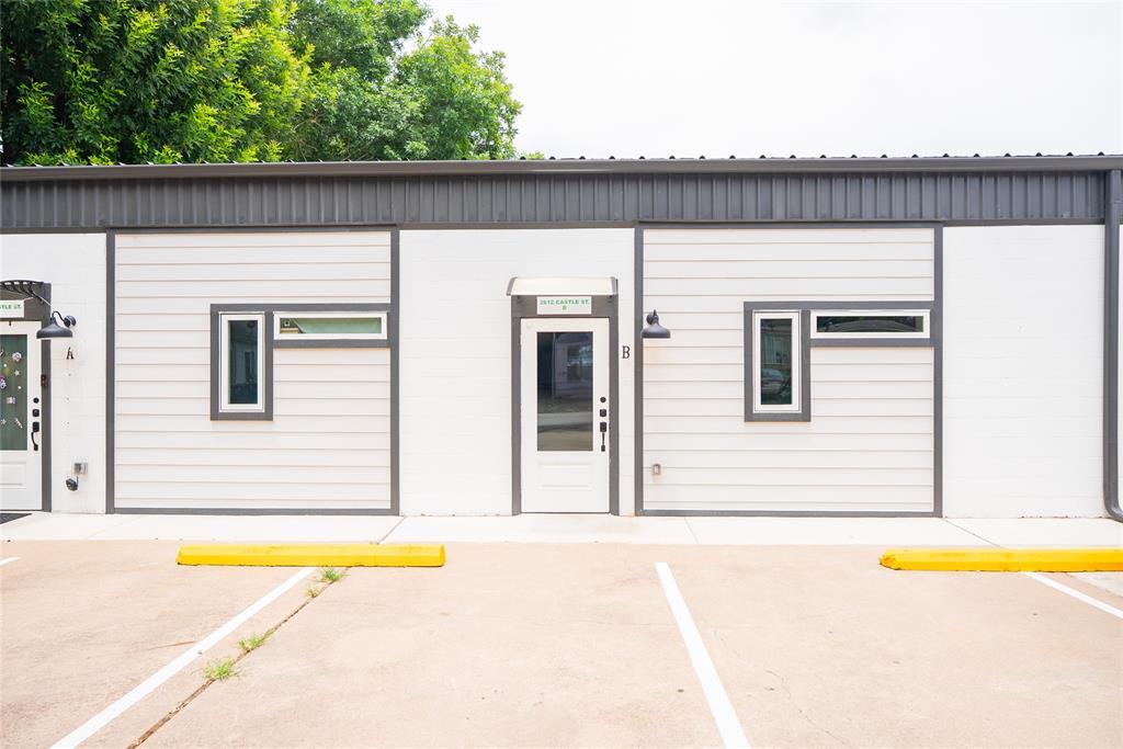 2612 Castle St in Waller, TX - Building Photo