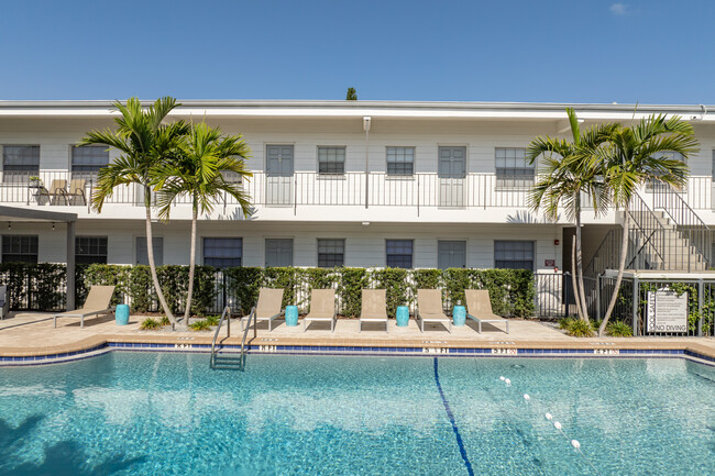 Alexandria Garden in Tampa, FL - Foto de edificio - Building Photo