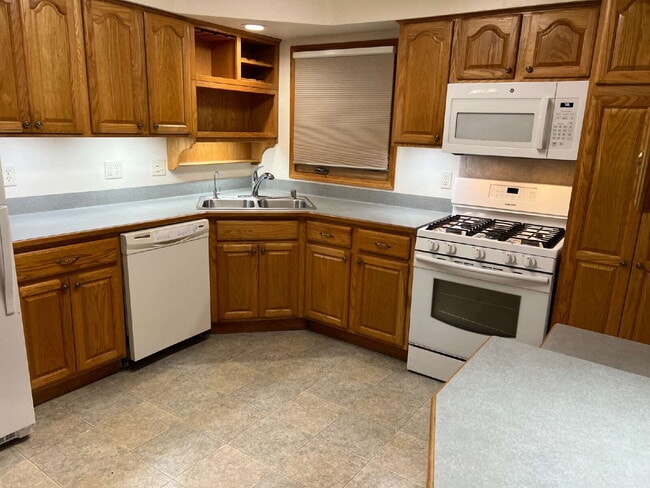 3201 Buckingham Rd in Sturtevant, WI - Building Photo - Building Photo