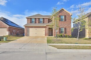 604 Gunsmoke Trail, Unit 0306 in Princeton, TX - Building Photo