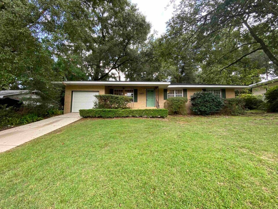 1317 Bonnie Dr in Tallahassee, FL - Building Photo