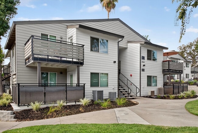 Spring Meadows in Antelope, CA - Foto de edificio - Building Photo