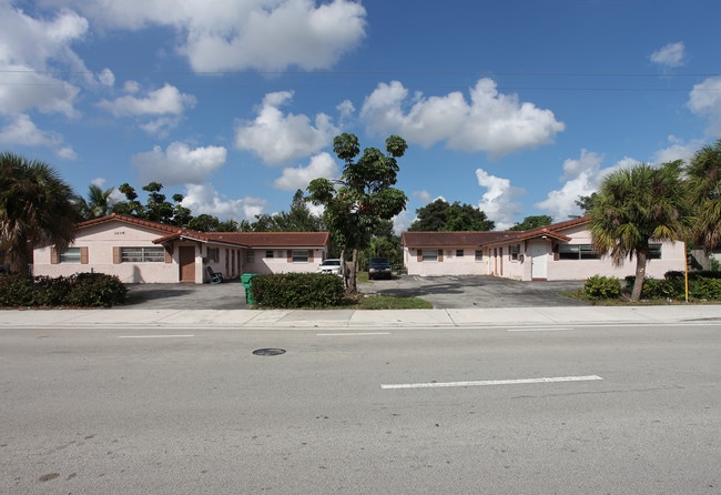 3408 Riverside Dr in Coral Springs, FL - Building Photo - Building Photo