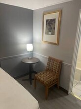 Eldo Suites Apartments in El Dorado Springs, MO - Building Photo - Building Photo
