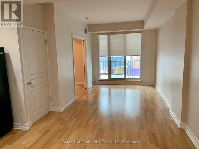 200-200 Besserer St in Ottawa, ON - Building Photo - Building Photo