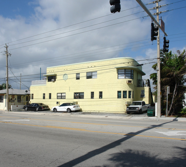 2200 Nebraska St in Hollywood, FL - Building Photo - Building Photo