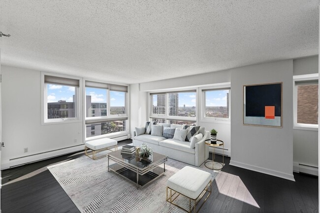 property at 433 S 7th St