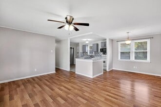 613 Elm St in Jacksonville, NC - Building Photo - Building Photo