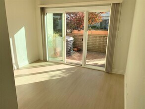 14 Navarre in Irvine, CA - Building Photo - Building Photo