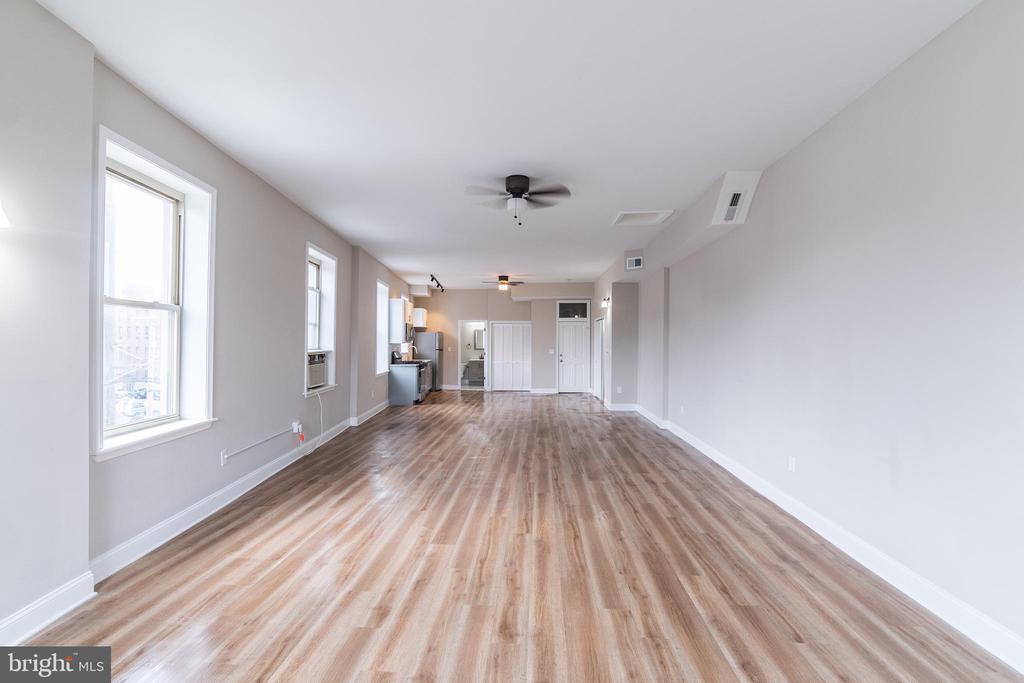 937 N 2nd St-Unit -UNIT 3F in Philadelphia, PA - Building Photo
