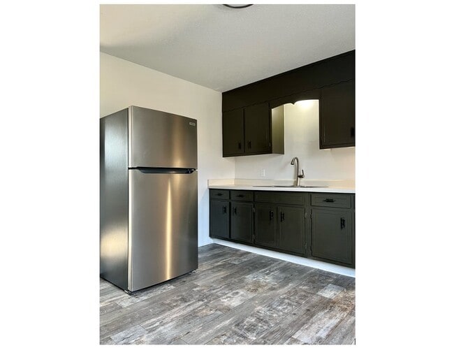 property at 139 Hendricks Blvd