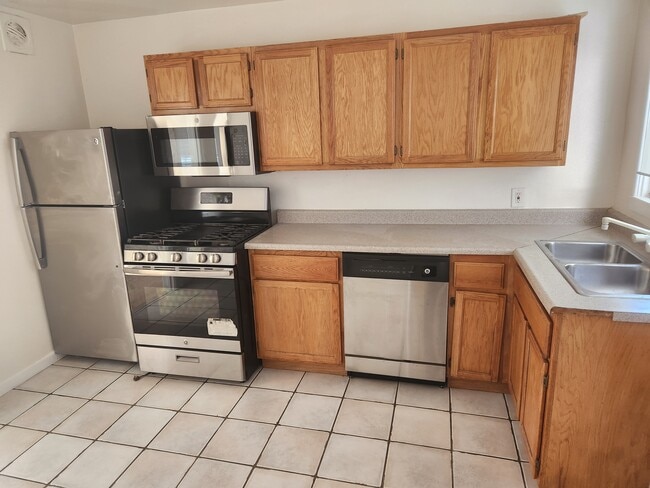 1731 10th St, Unit c in Berkeley, CA - Building Photo - Building Photo