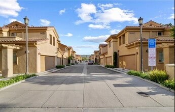 1450 Patricia Ave in Simi Valley, CA - Building Photo - Building Photo