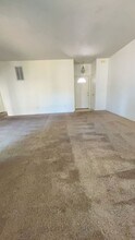 3939 Arrowhead Dr in Medford, OR - Building Photo - Building Photo