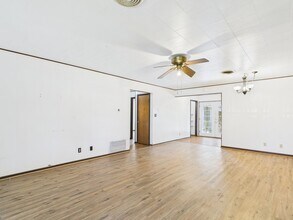 126 Northwest Dr in Fredericksburg, TX - Building Photo - Building Photo