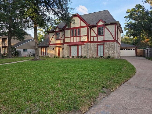 property at 1107 Manatee Ln