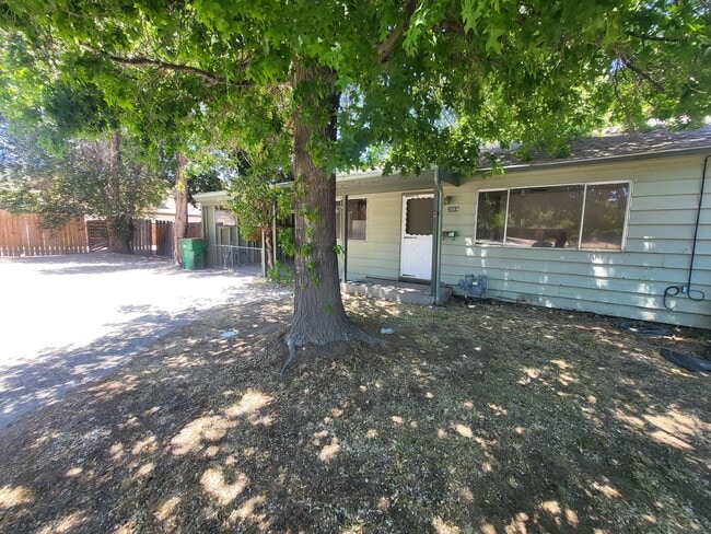 property at 2068 W Sheffield Manor