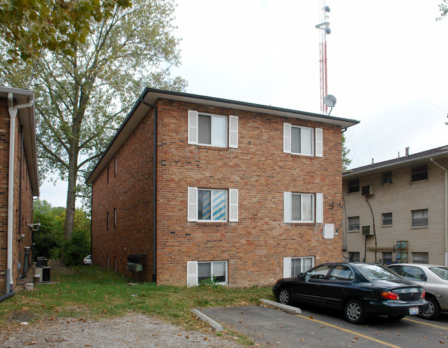 616 Riverview Dr in Columbus, OH - Foto de edificio - Building Photo