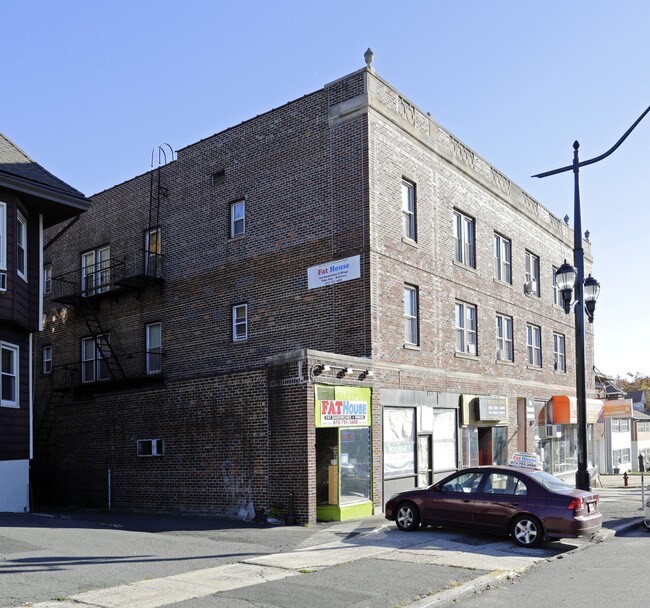 442-448 Washington Ave in Belleville, NJ - Building Photo - Building Photo
